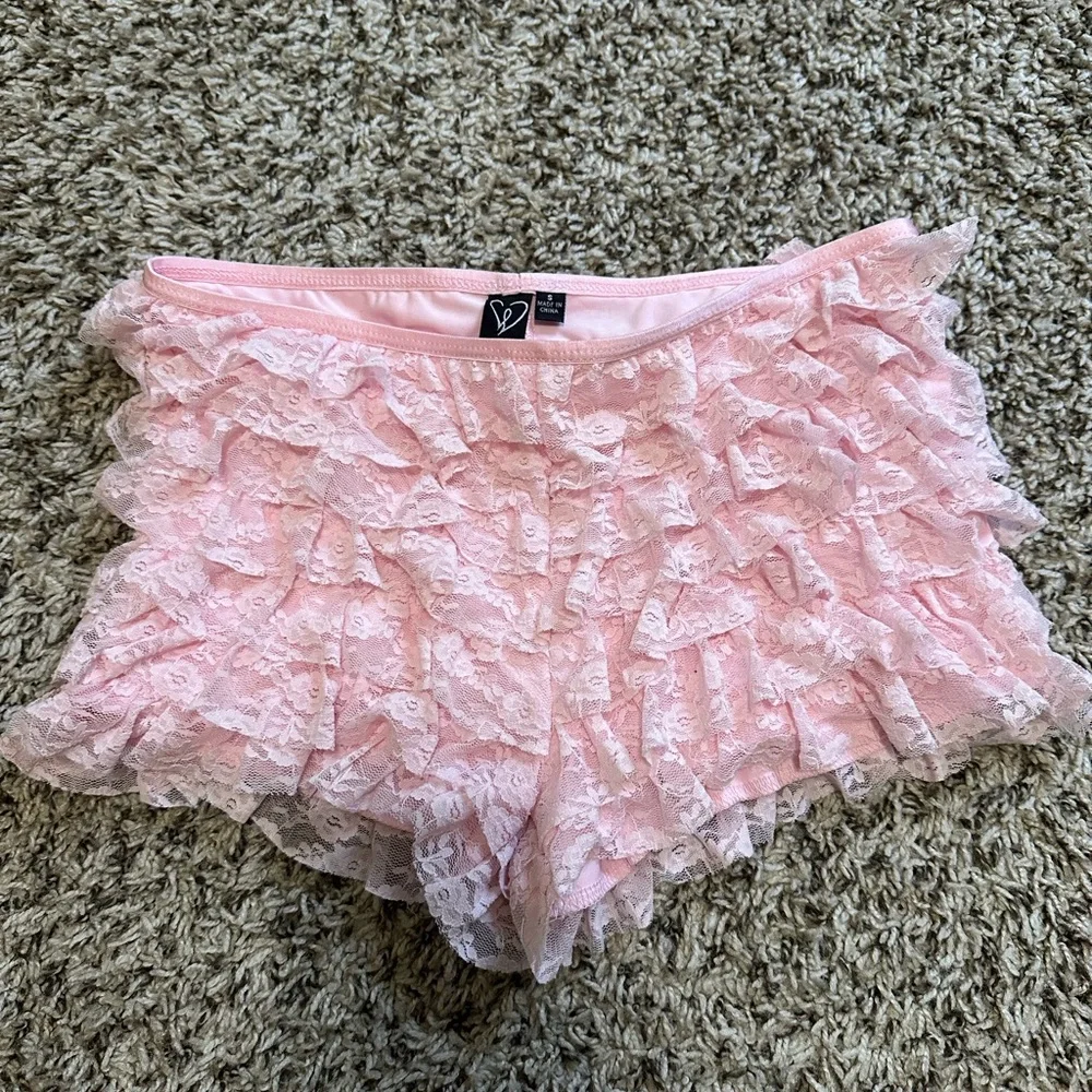 Pink Lace Ruffle Shorts - Picture 2 of 2